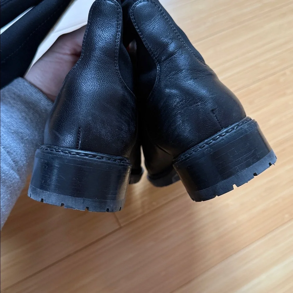 Stuart Weitzman City Boots in black size 7